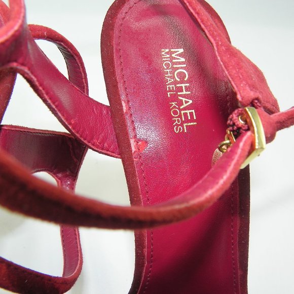 MICHEAL KORS CRANBERRY FUR HEELS! SZ 8 - Picture 2 of 6